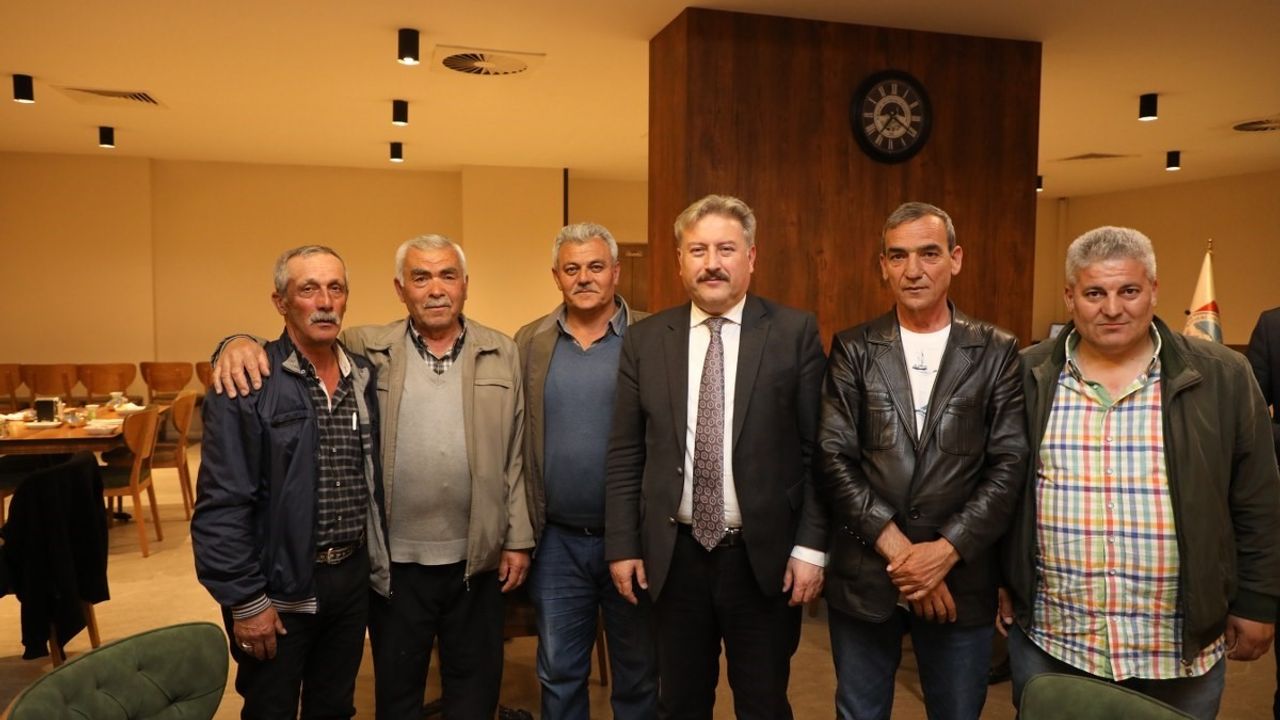 Başkan Palancıoğlu, emekli olan personel ve ailesi ile bir araya geldi