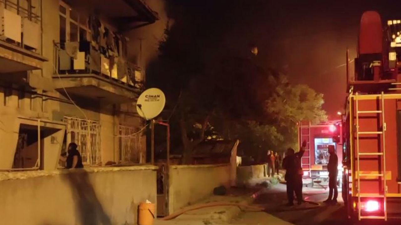 Konya'da iki katlı evde korkutan yangın
