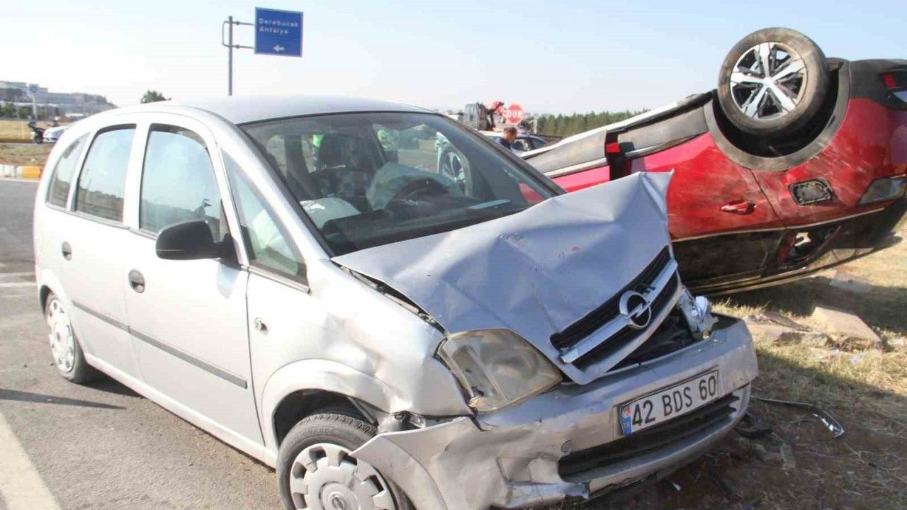 Konya’da korkunç kaza! İki otomobil çarpıştı: 6 yaralı