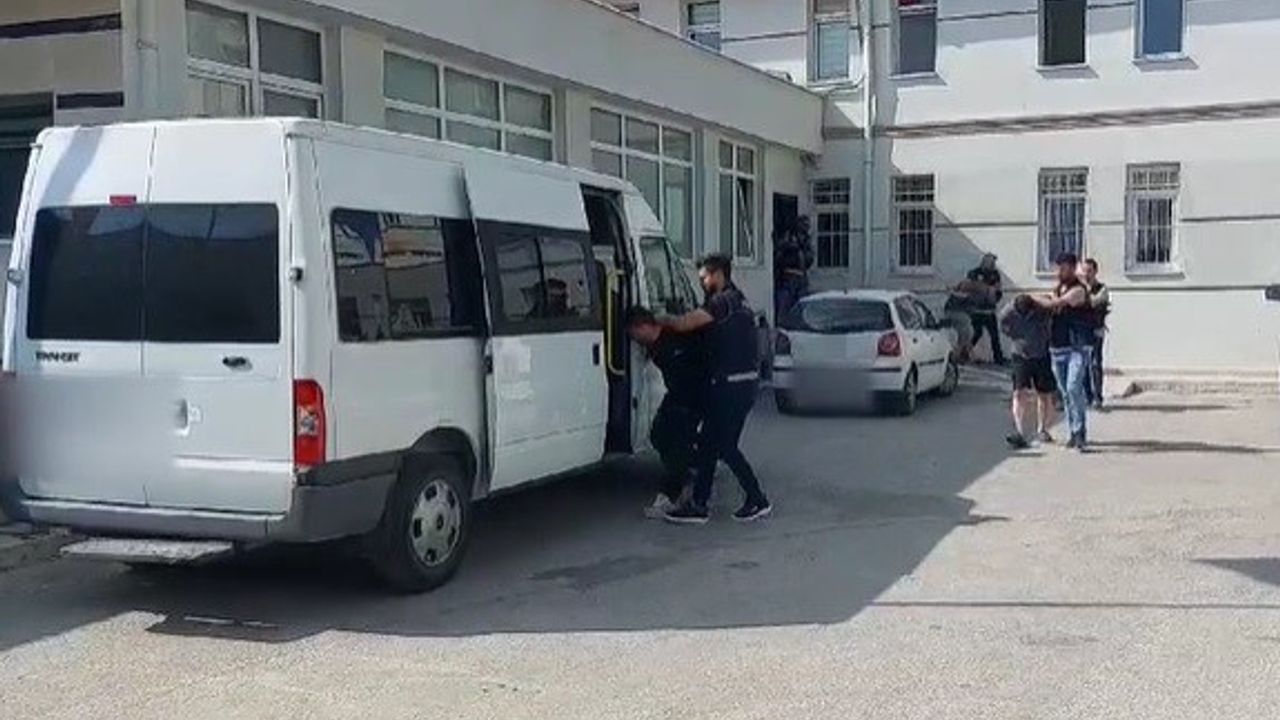 Konya’da uyuşturucu operasyonu: 6 kilo eroin, binlerce hap ele geçirildi