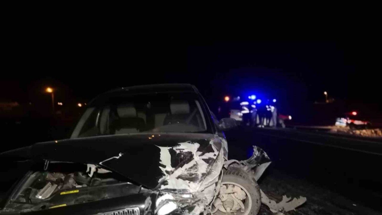 Aksaray’da 5 araçlı zincirleme kaza: 3 yaralı