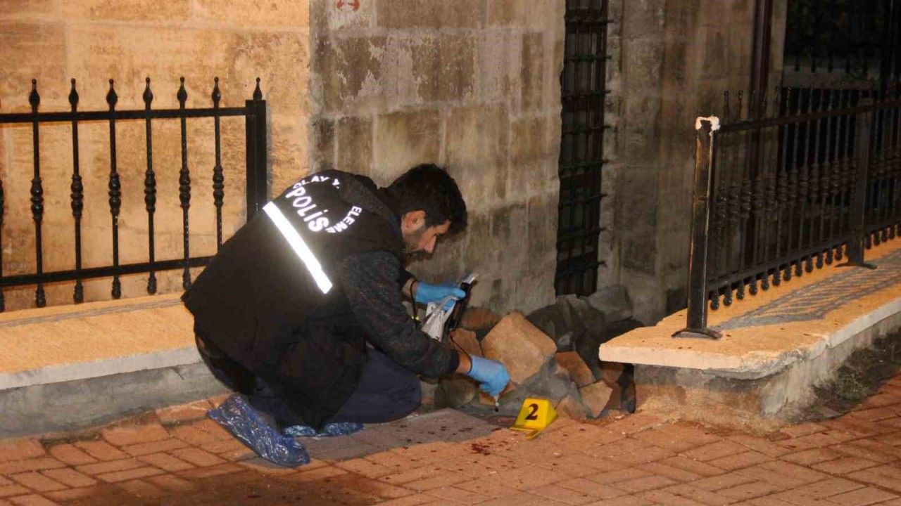 Karaman’da göğsünden bıçaklanan kişi ağır yaralandı