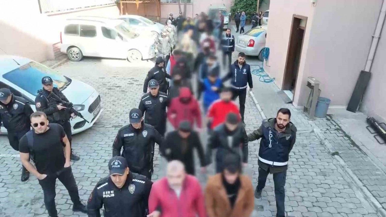 Konya’da çeşitli suçlardan aranan 93 şahıs yakalandı