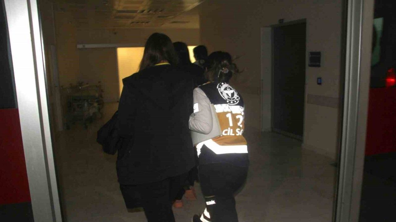 Konya'da gıda zehirlenmesi: 4 üniversite öğrencisi hastaneye kaldırıldı