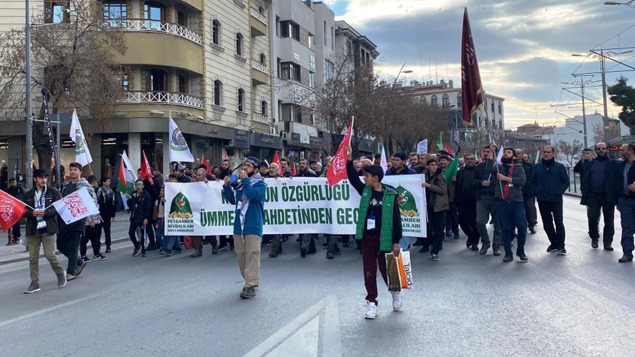 Konya’da Gazze’ye destek yürüyüşü