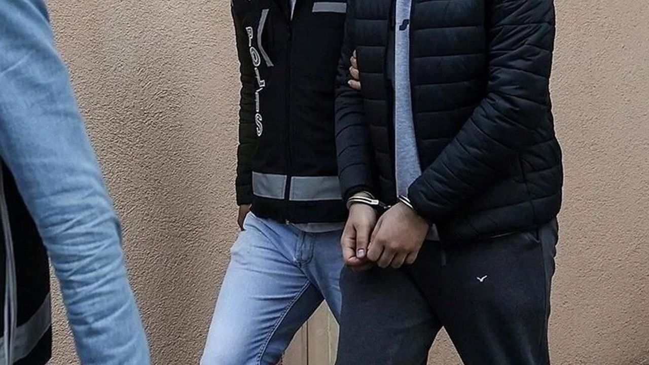 Konya'da narkotik operasyon: 26 kilo uyuşturucu ile ilgili 2 tutuklama