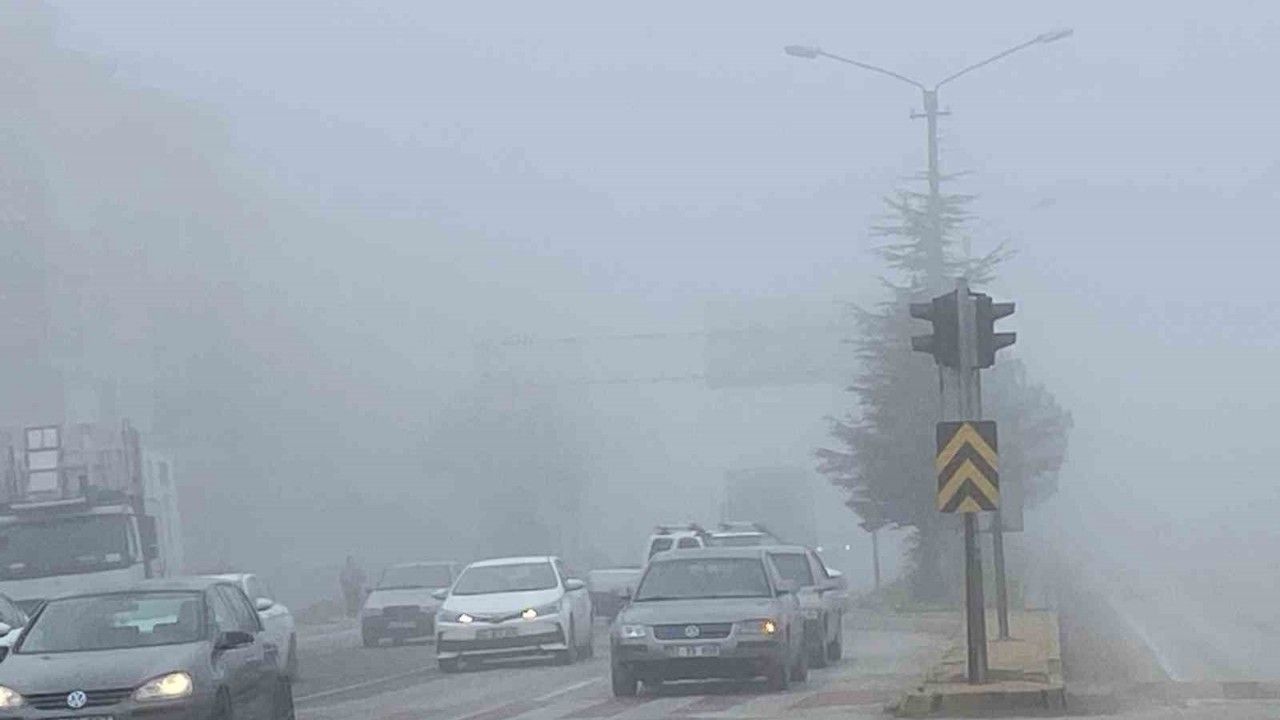 Konya’da sis hayatı olumsuz etkiliyor
