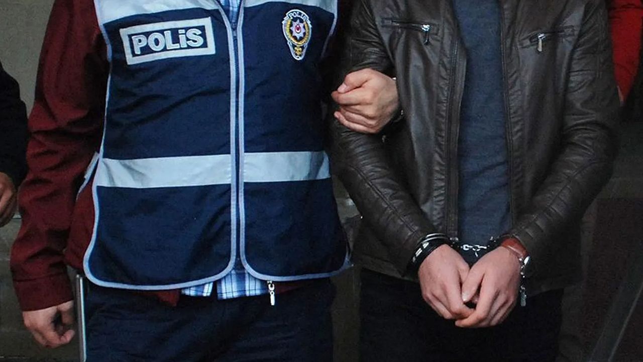Konya'da tarihi eser kaçakçılığı operasyonu! Emniyet güçleri 3 şüpheliyi gözaltına aldı