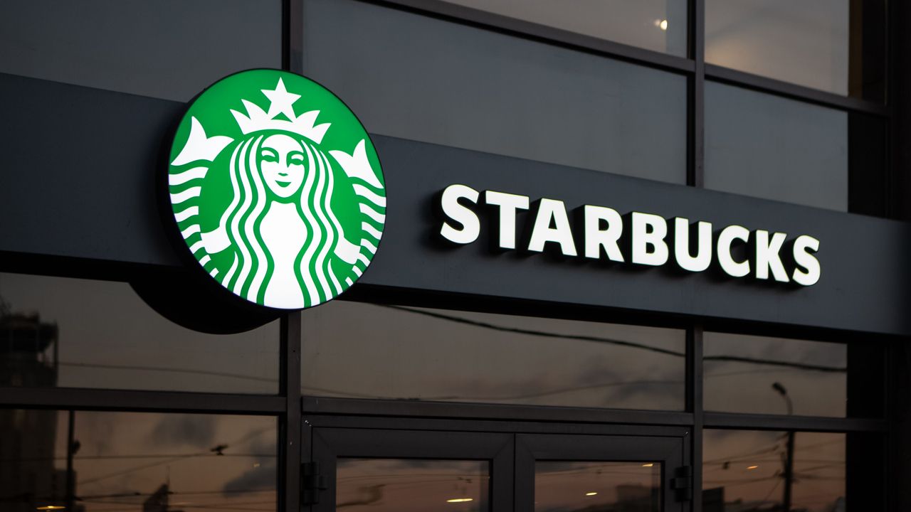 Türkiye'deki Starbucks'ın yüzde 30'u satışa çıkarılıyor