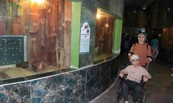 Özel çocuklar hayvanat bahçesini gezdi, eğlenceli vakit geçirdi
