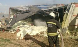 Konya’da tır devrildi, sürücü yaralandı