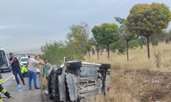 Konya'da otomobilin devrilmesi sonucu 4 kişi yaralandı