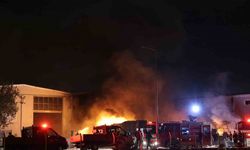 Konya'da kalıp fabrikasında korkutan yangın!