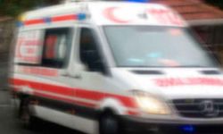 Konya'da trafik kazası: Kamyonetin otomobile çarpması sonucu 11 kişi yaralandı
