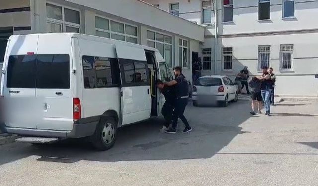 Konya’da uyuşturucu operasyonu: 6 kilo eroin, binlerce hap ele geçirildi