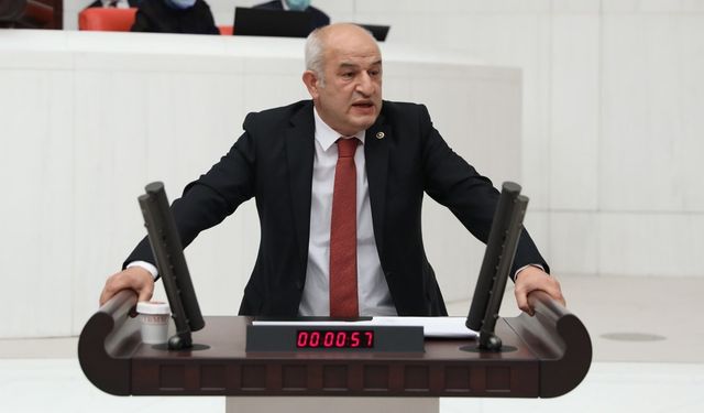 CHP'li vekil Ali Fazıl Kasap Saadet Partisi'ne geçti