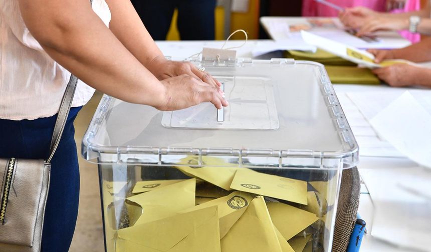 Seçim günü yaklaşırken: Oy kullanırken ihtiyacınız olan belgeler nelerdir? Seçmen kağıdı gerekli mi?