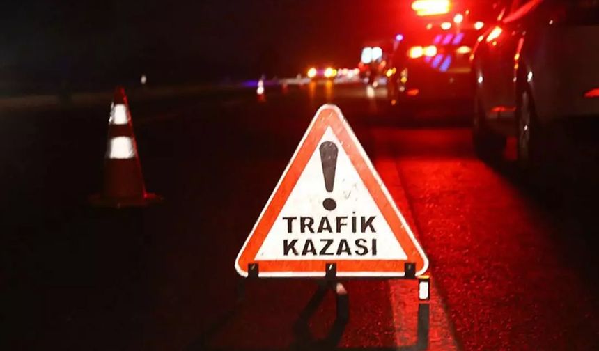 Konya'da otomobil ile kamyonet çarpıştı: 2 kişi hayatını kaybetti, 1 yaralı